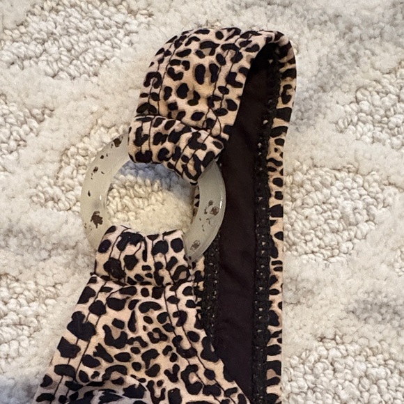 Cheetah Print One-Shoulder Bikini Set - Picture 5 of 5